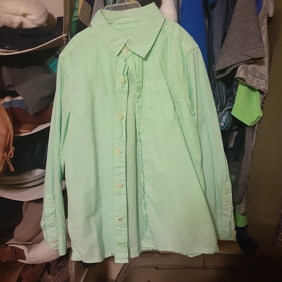 Boy size 5/6 button ups - Picture 2 of 7